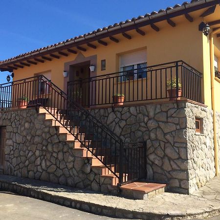 Гостьовий будинок Casa Mariana Llames de Parres Екстер'єр фото