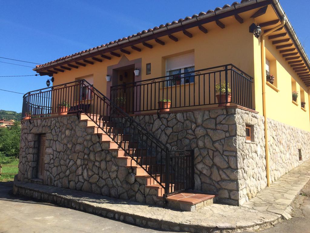 Гостьовий будинок Casa Mariana Llames de Parres Екстер'єр фото